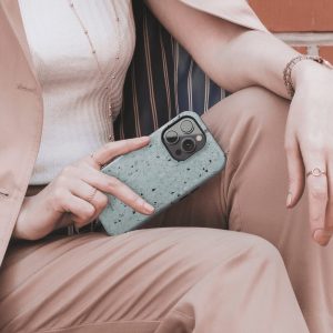 iphone 14 telefono dekliukas pilkos marmuro stiliaus