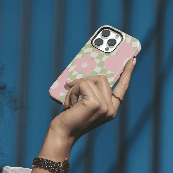 iPhone telefono deklas zalias su rozinemis gelemis