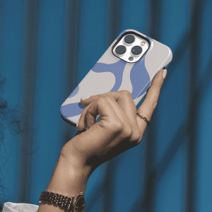 iPhone telefono deklas melynas su juostom