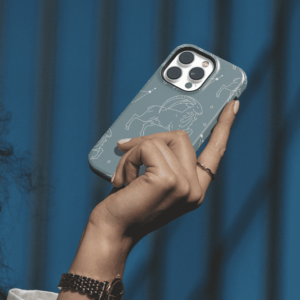 Hopcover iPhone telefono deklas su zodiaku oziaragis melynos spalvos