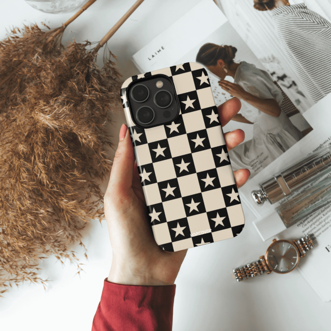 Hopcover iPhone telefono dekliukas juodos spalvos printas su zvaigzdemis